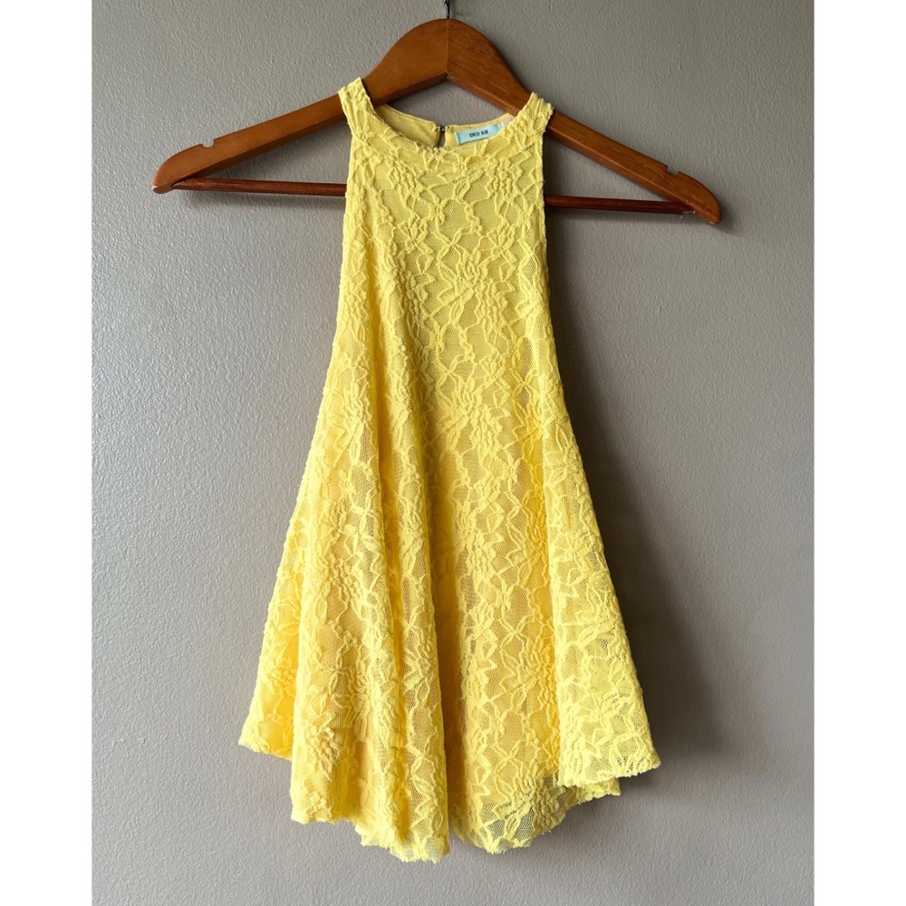 Lace High Neck Halter Open Back || Kimchi Blue